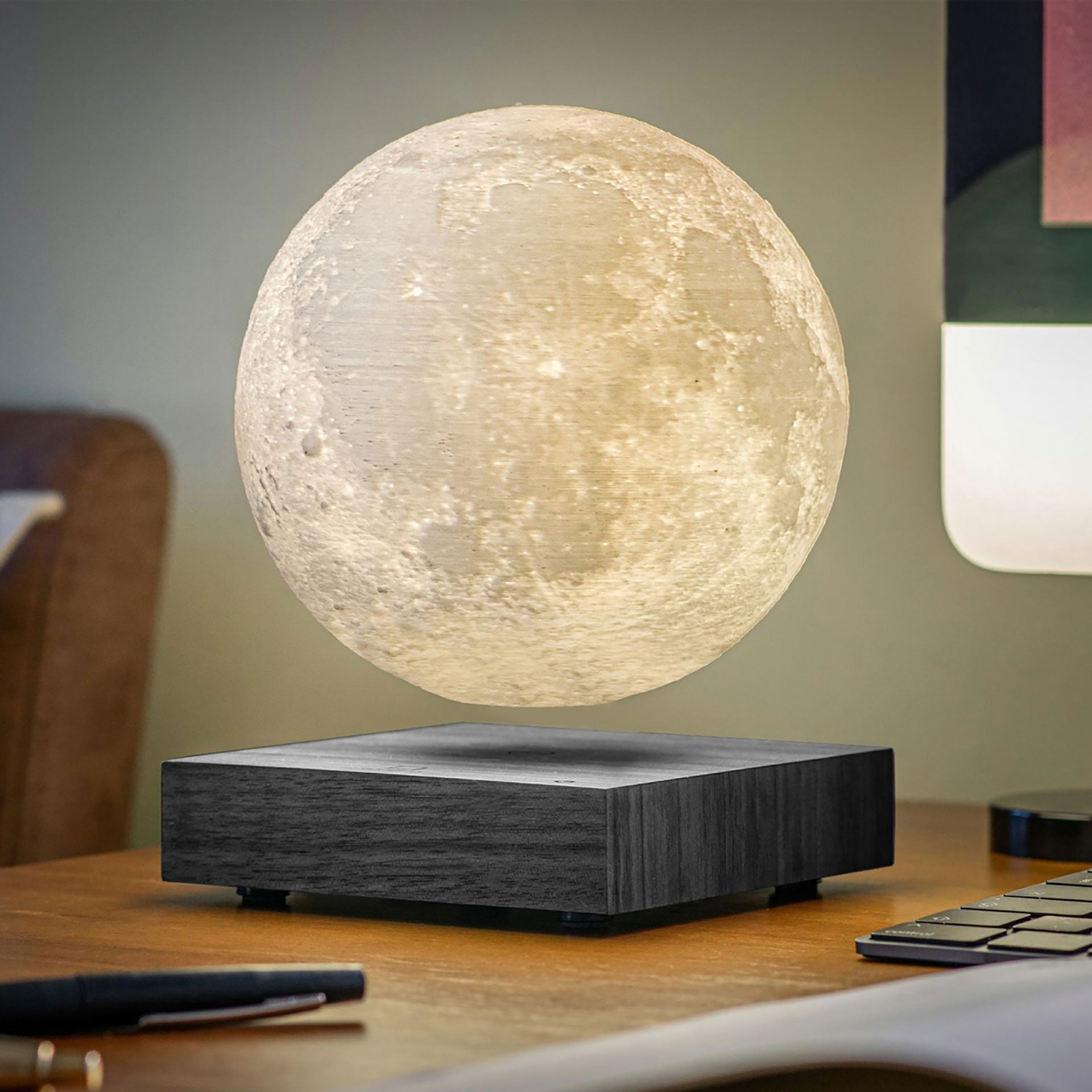 Casora Levitating Moon Lamp - close detail of the suspended moon